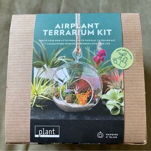Brand New Never Been Opened Airplant Terrarium Kit